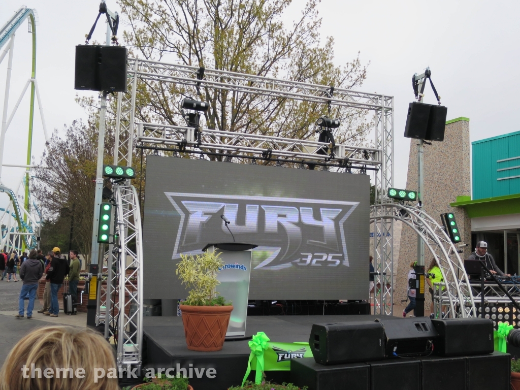 Thrill Zone at Carowinds