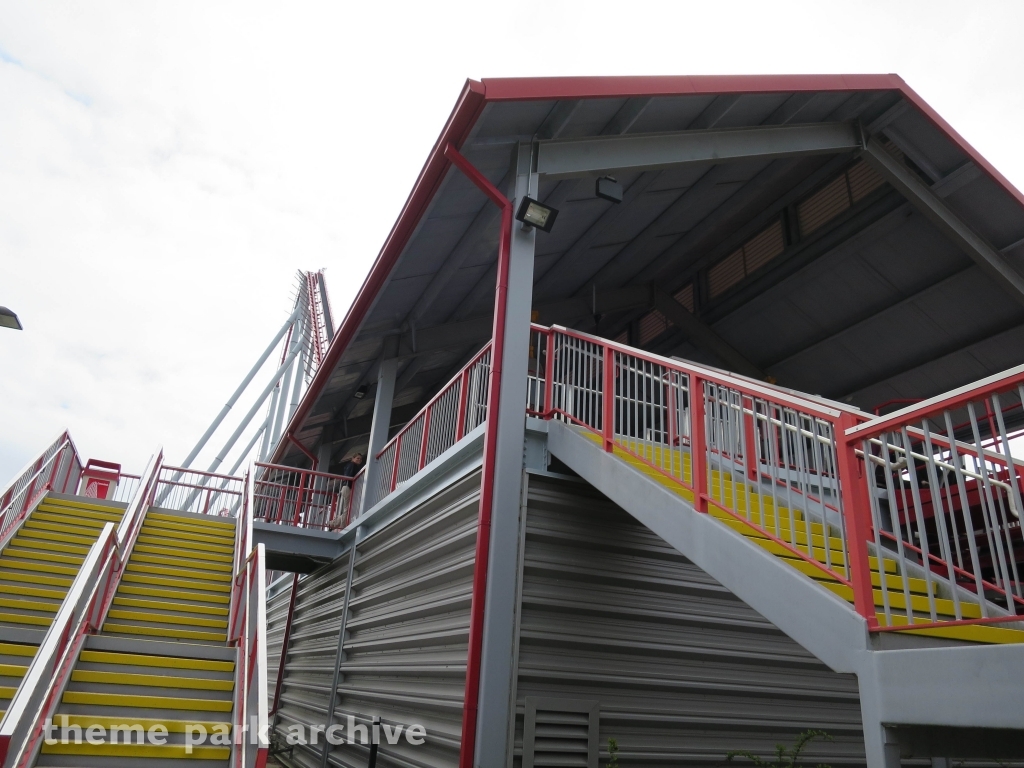 Thunder Striker at Carowinds