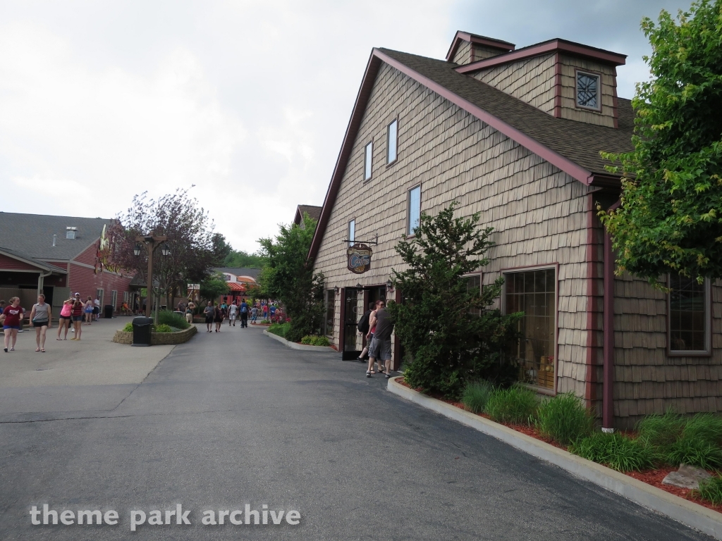 Thanksgiving at Holiday World