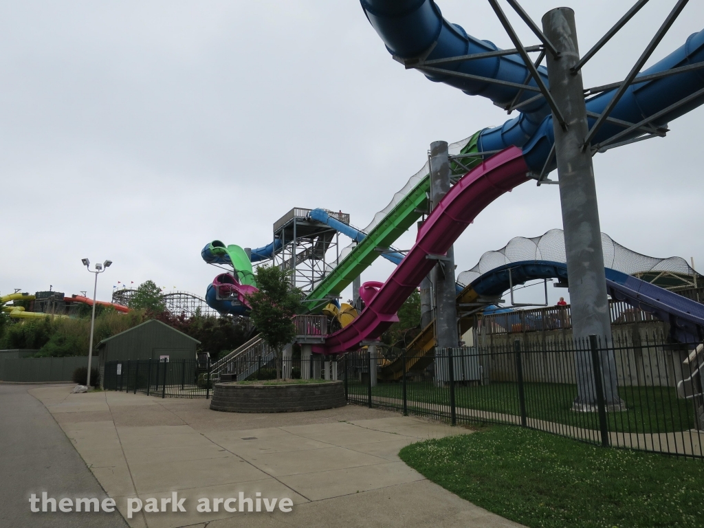 Hurricane Bay at Kentucky Kingdom