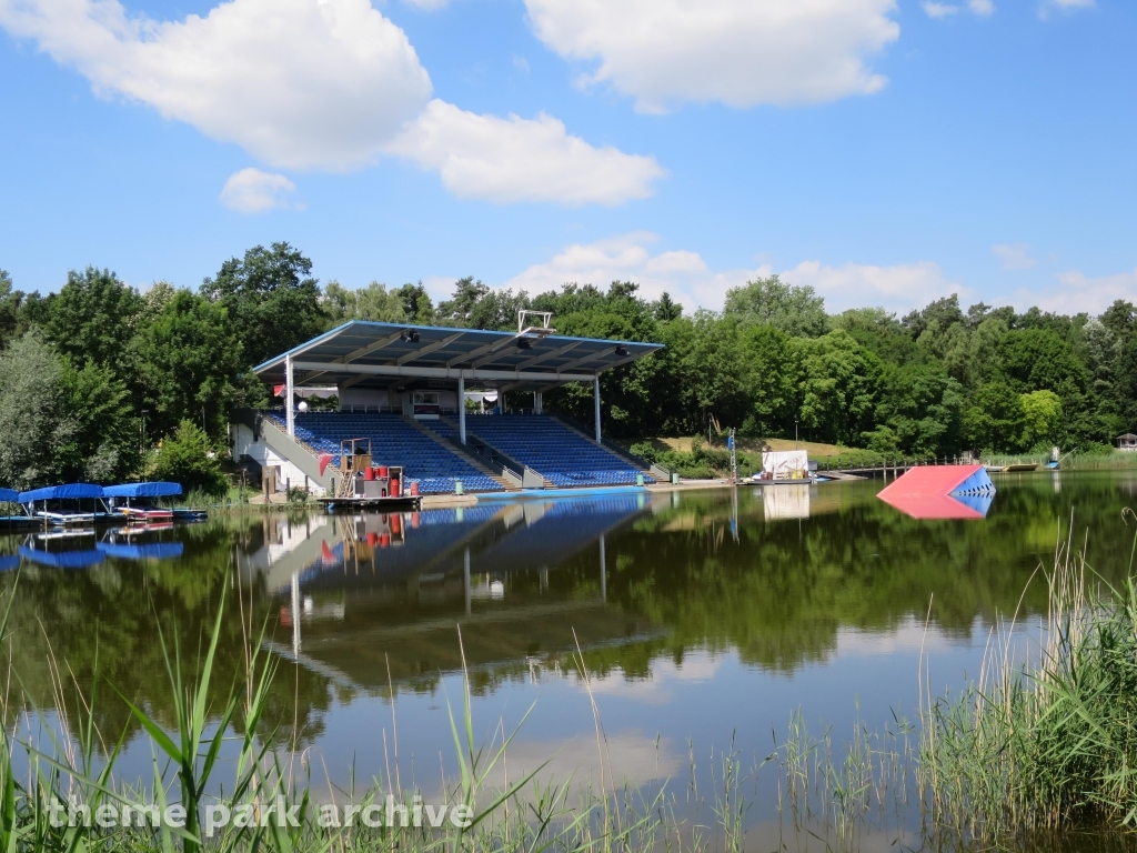 Water Ski Show at Holiday Park