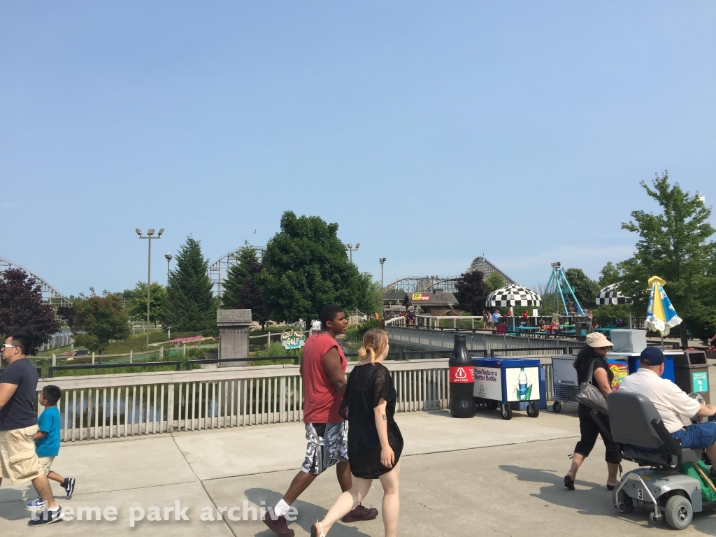 Rocky Point Mini Golf at Michigan's Adventure