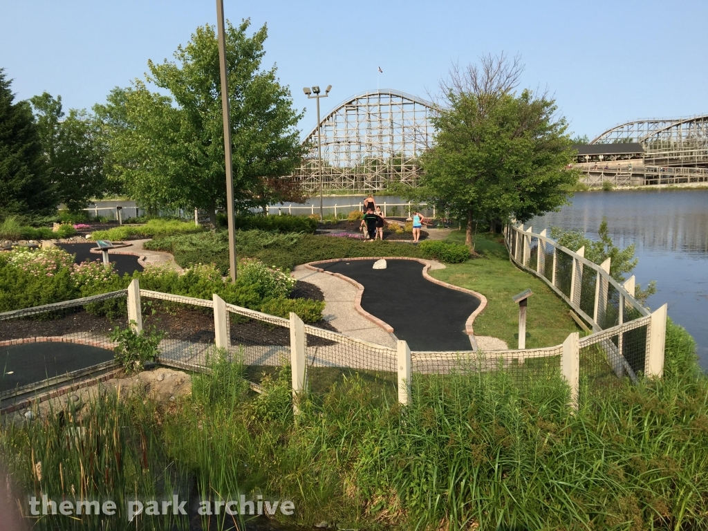 Rocky Point Mini Golf at Michigan's Adventure