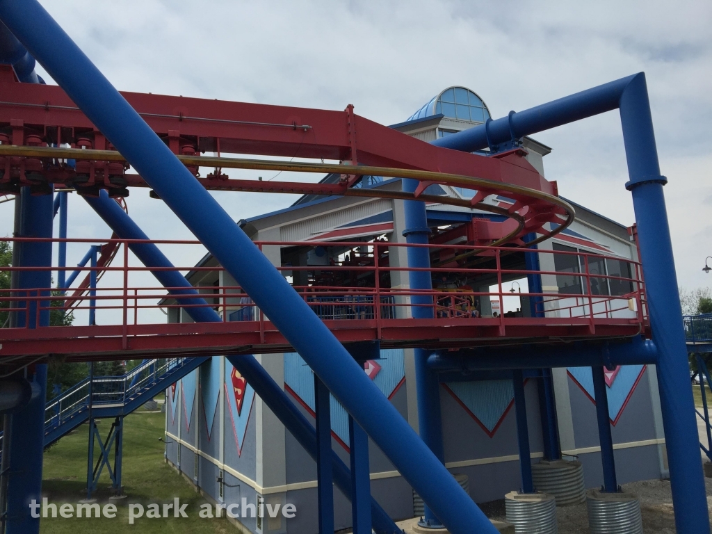 Superman Ultimate Flight at Six Flags Great America