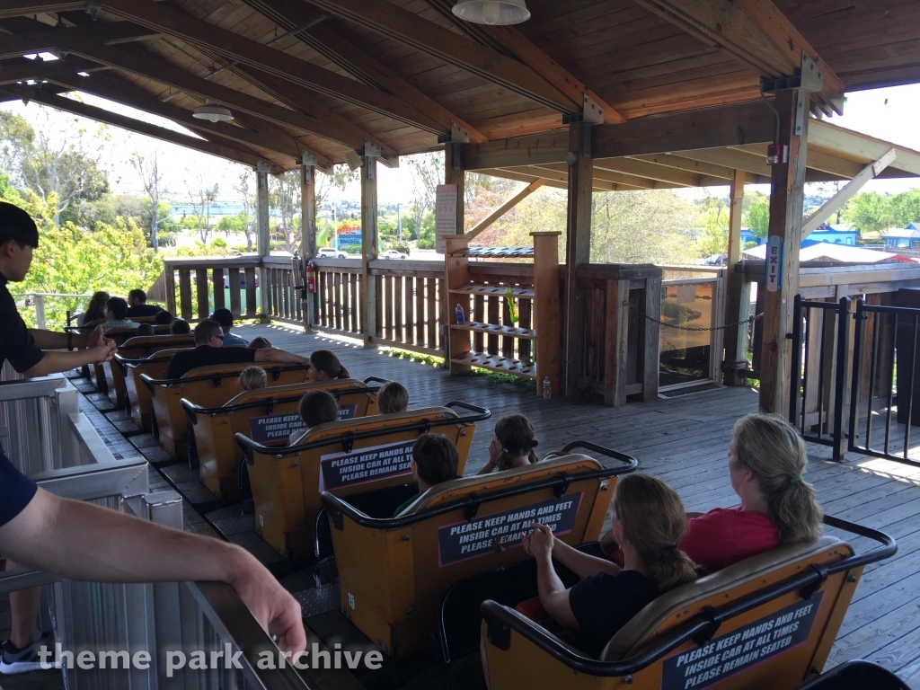 Roar at Six Flags Discovery Kingdom