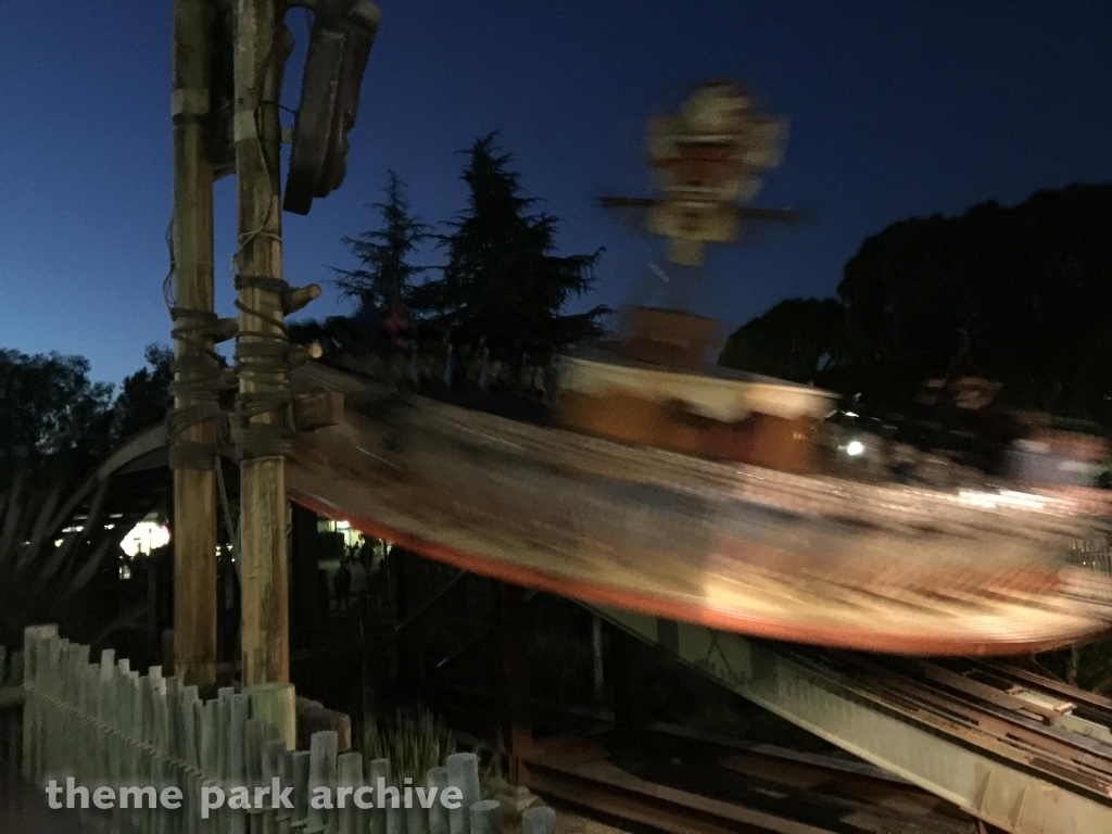 Tiki Twirl at California's Great America