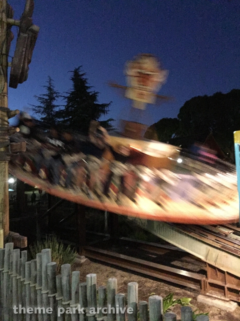 Tiki Twirl at California's Great America