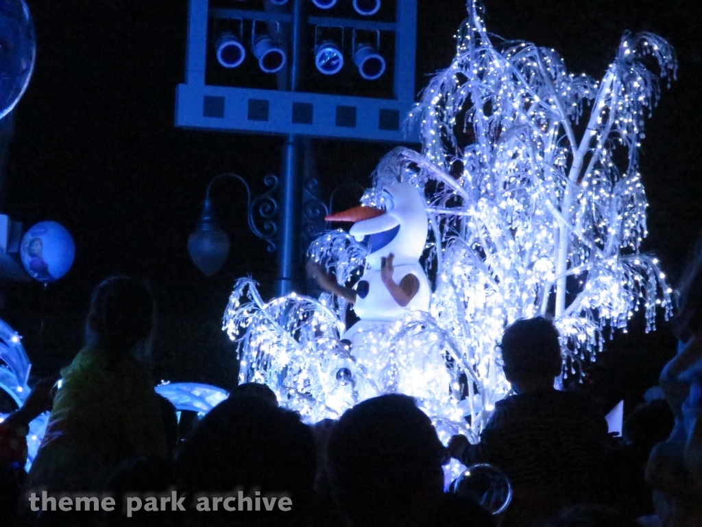Paint the Night Parade at Disneyland