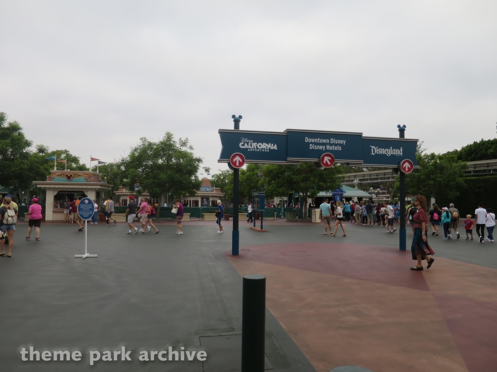 Esplanade at Disneyland