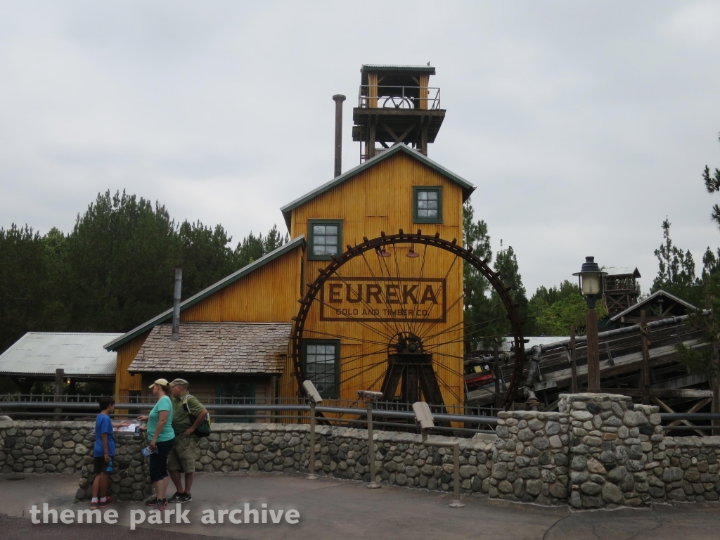 Grizzly River Run at Disneyland