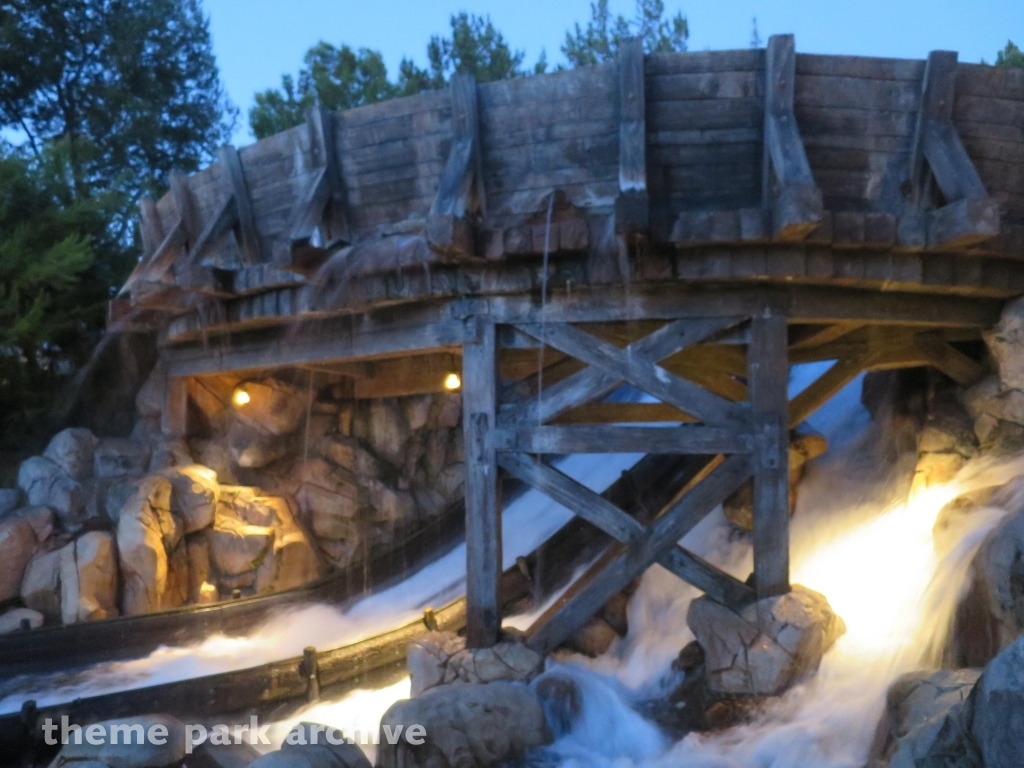 Grizzly River Run at Disneyland