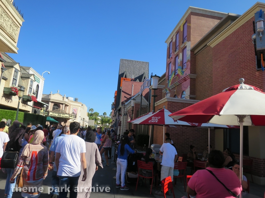 Despicable Me Minion Mayhem at Universal Studios Hollywood