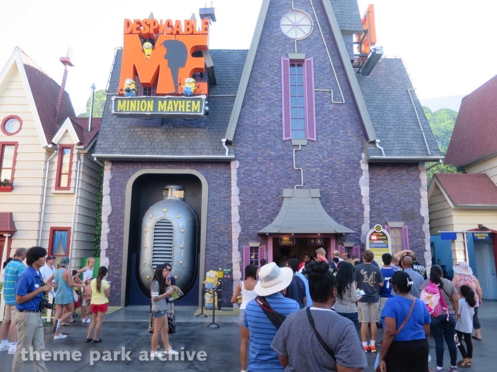 Despicable Me Minion Mayhem at Universal Studios Hollywood