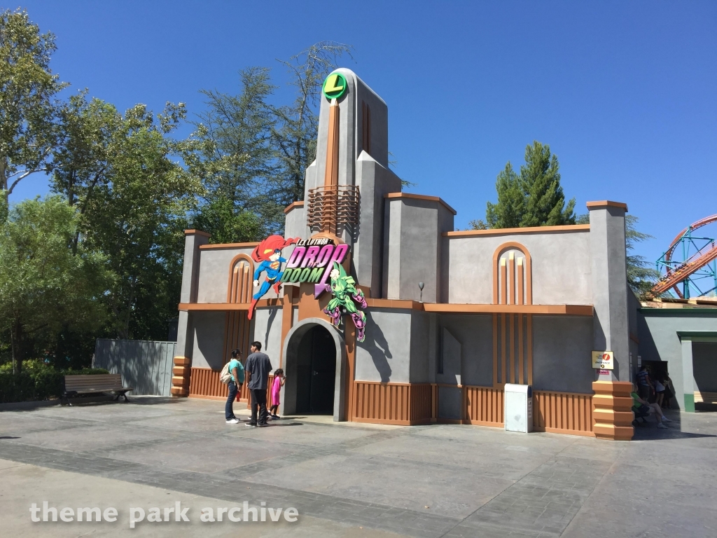 Lex Luthor Drop of Doom at Six Flags Magic Mountain