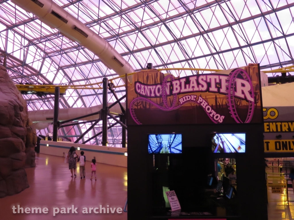 Canyon Blaster at Adventuredome