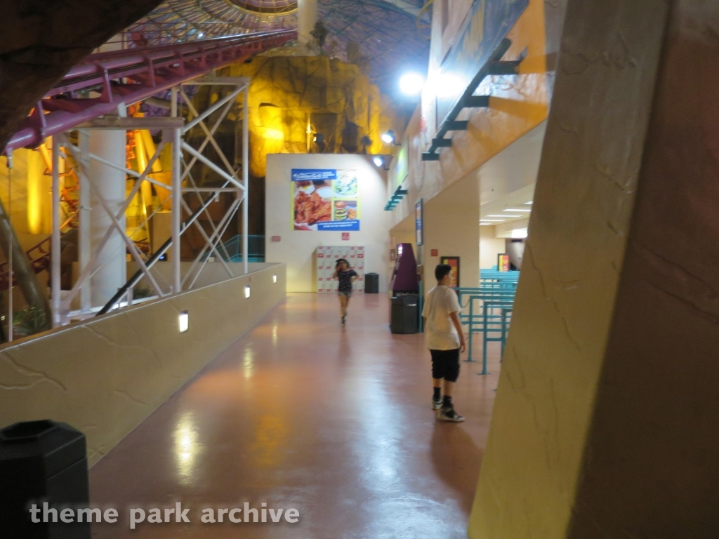 Canyon Blaster at Adventuredome
