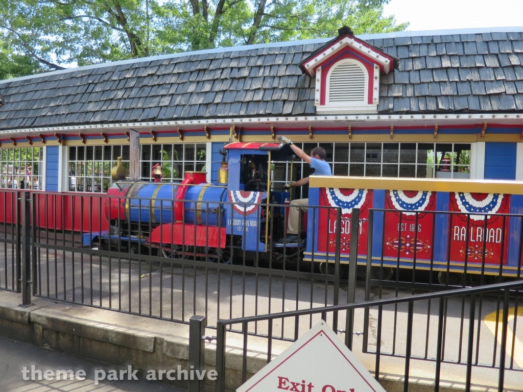 Wild Kingdom train at Lagoon