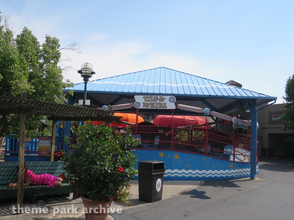 Tilt a Whirl at Elitch Gardens