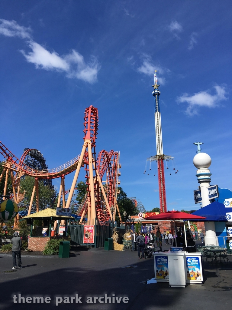 New England Sky Screamer at Six Flags New England