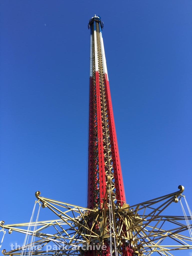 New England Sky Screamer at Six Flags New England