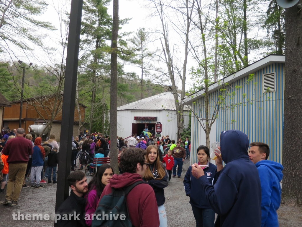 Cosmotron at Knoebels Amusement Resort
