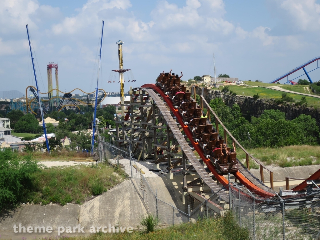 Iron Rattler at Six Flags Fiesta Texas