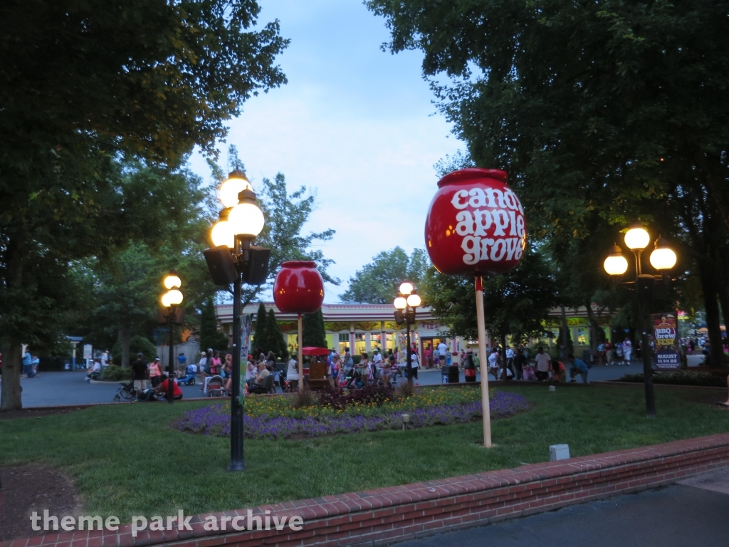 Candy Apple Grove at Kings Dominion