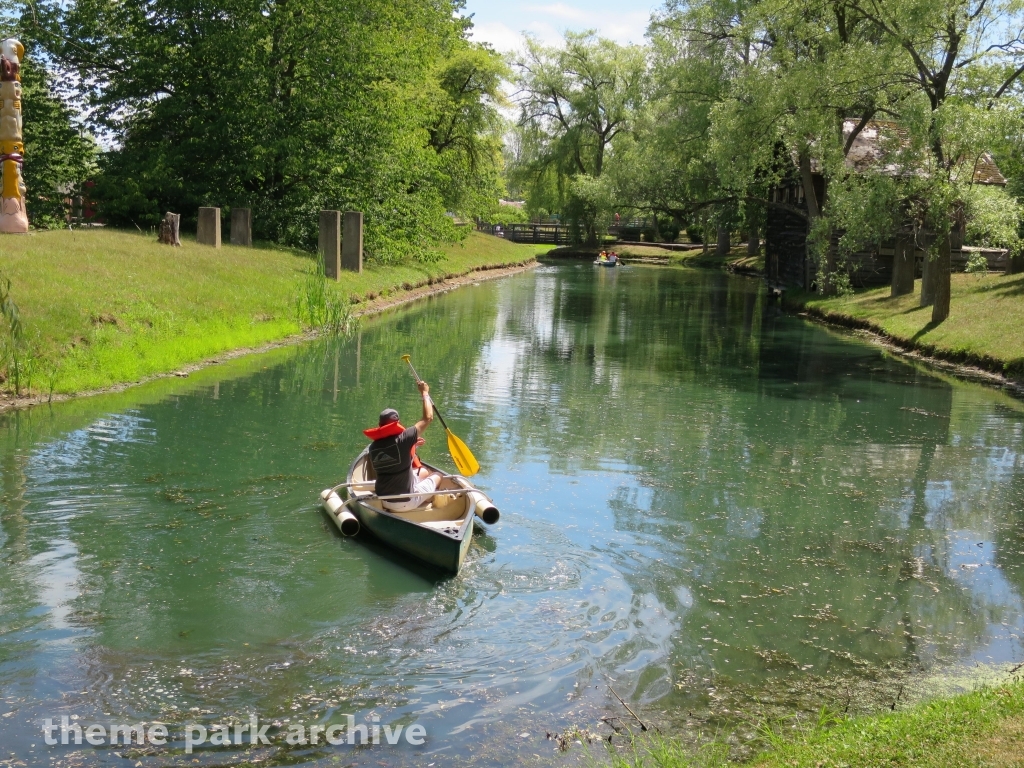 Canoes at Niagara Amusement Park and Splash World
