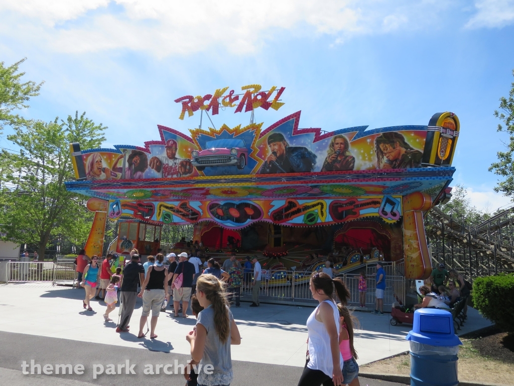 Rock & Roll at Niagara Amusement Park and Splash World