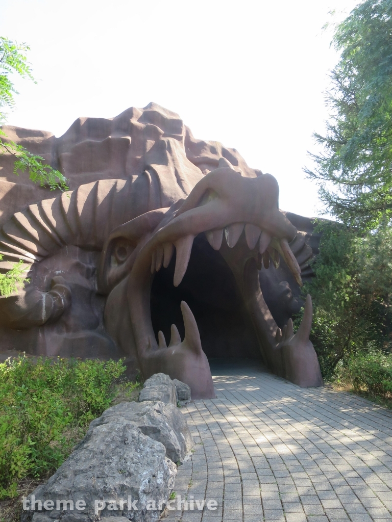 Dragon Mountain at Marineland