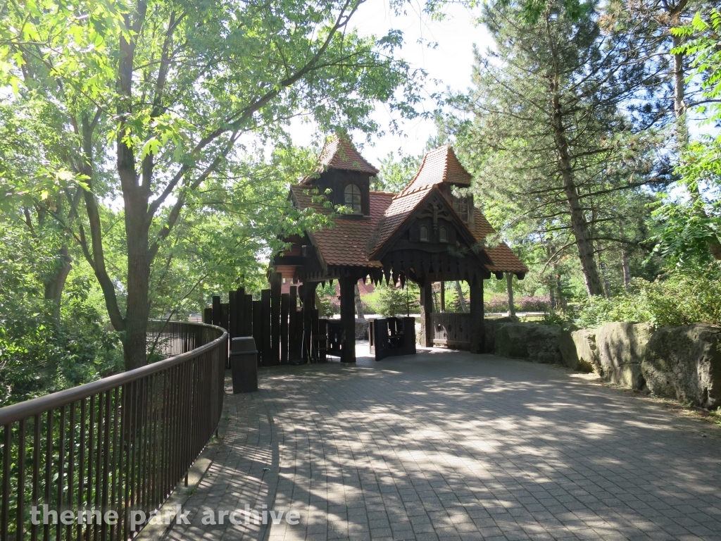 Dragon Mountain at Marineland