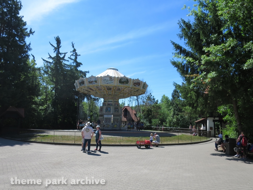 Wave Swinger at Marineland