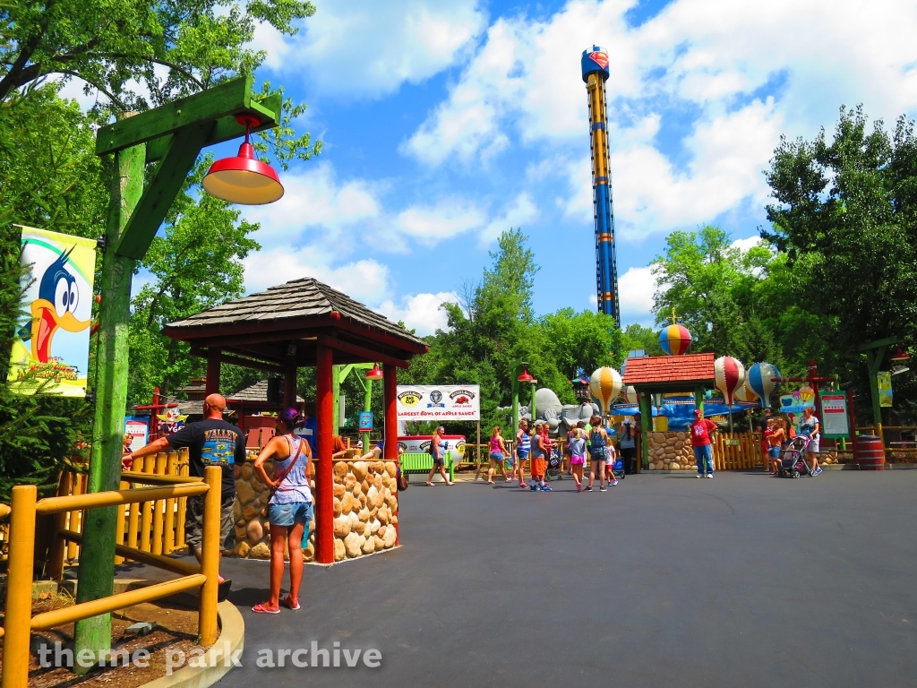 Bugs Bunny National Park at Six Flags St. Louis