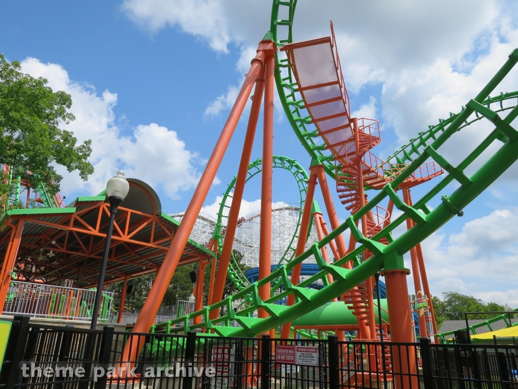 Boomerang at Six Flags St. Louis