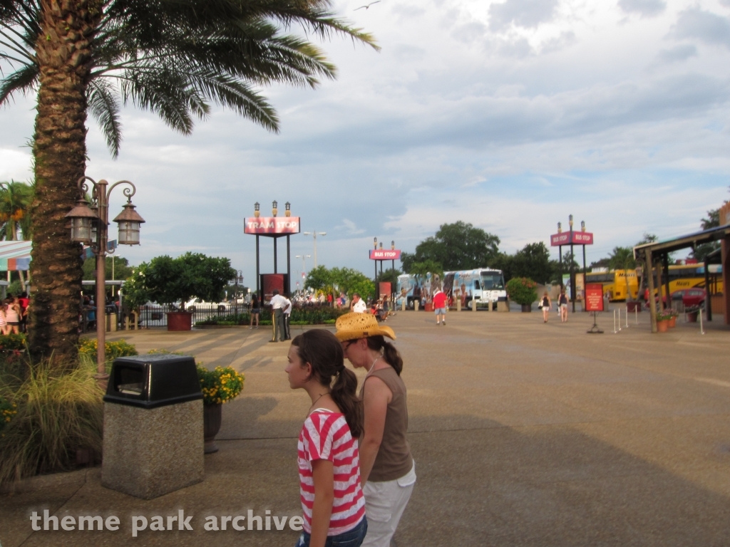 Entrance   Exit at Busch Gardens Tampa