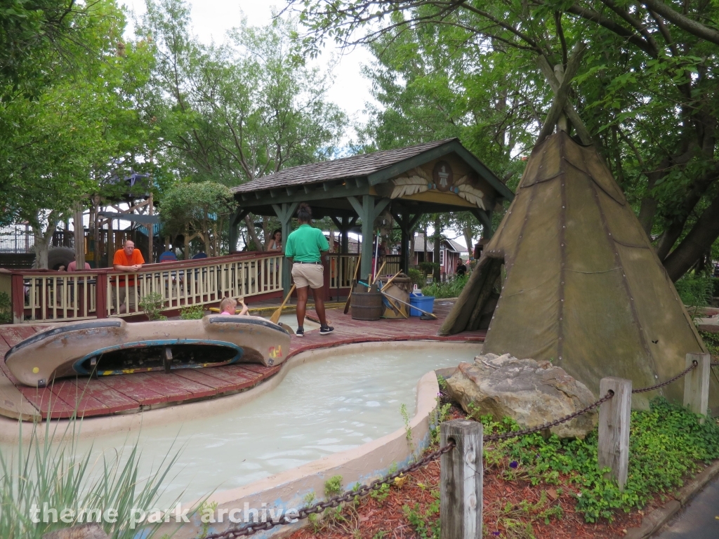Indian Canoes at Frontier City