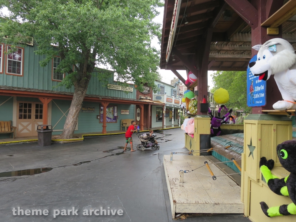 Misc at Frontier City