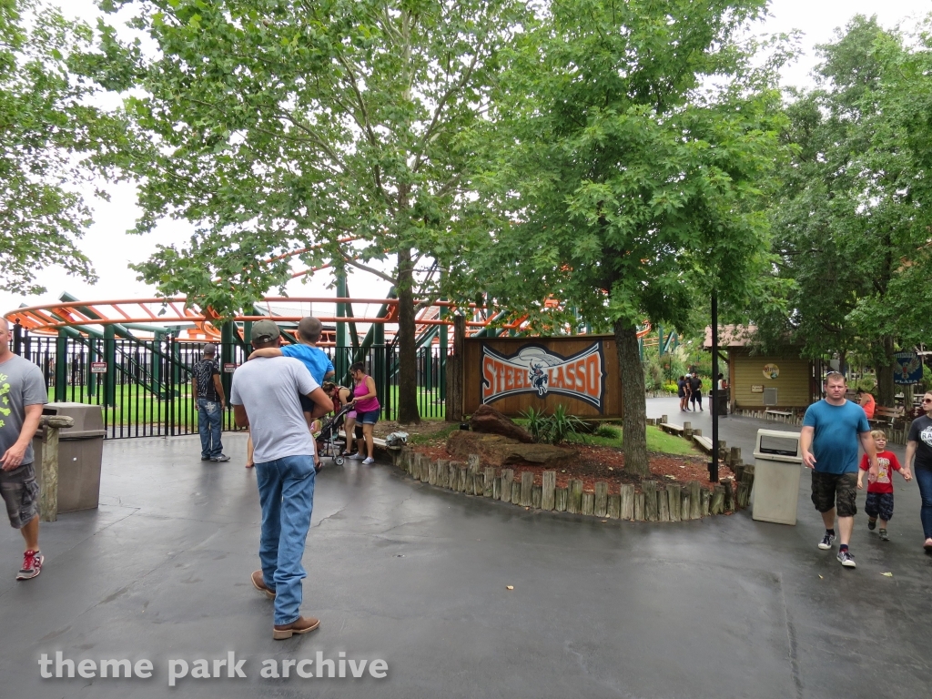 Steel Lasso at Frontier City