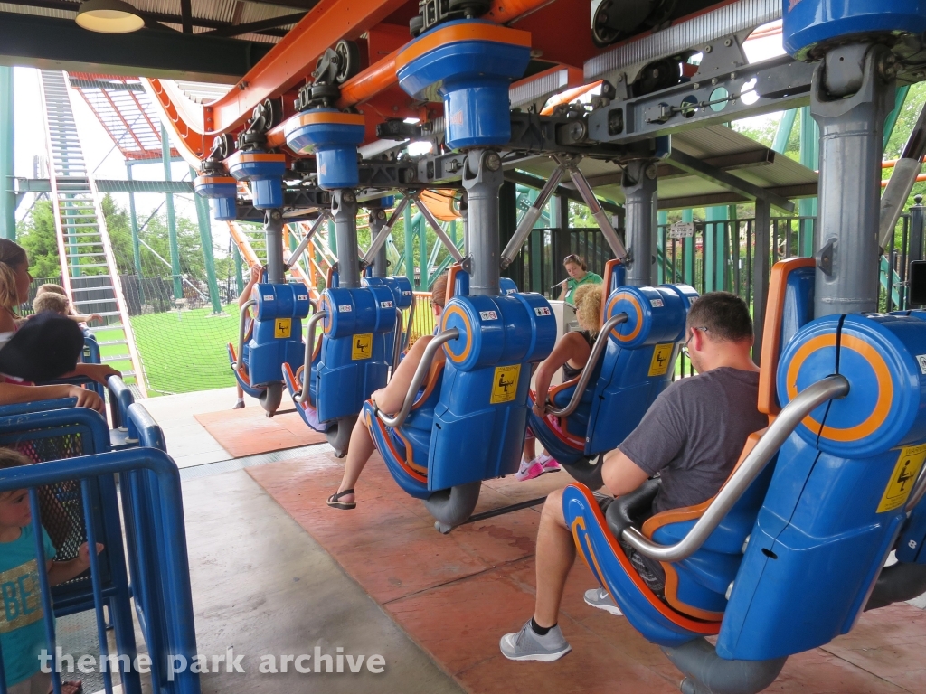 Steel Lasso at Frontier City
