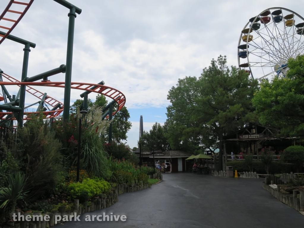 Steel Lasso at Frontier City