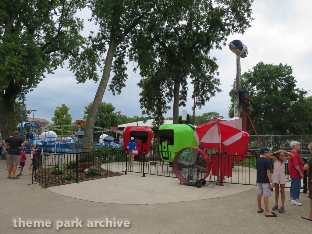 Spin the Apple at Arnolds Park