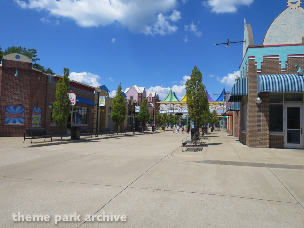 Entrance at Alabama Adventure & Splash Adventure