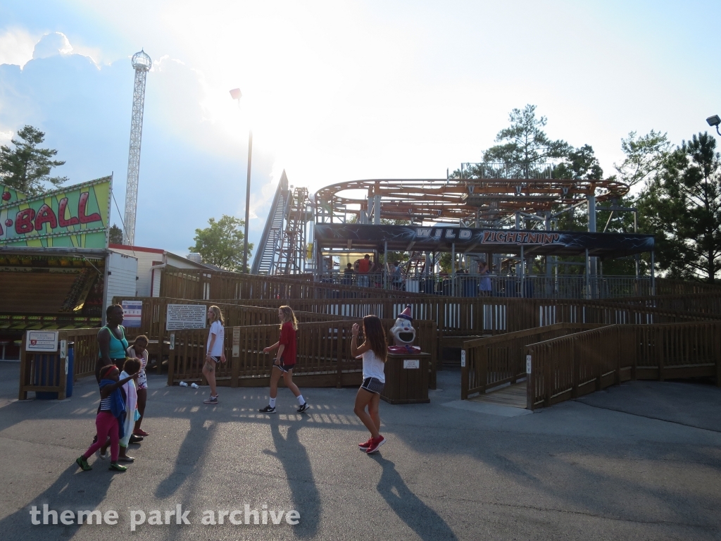 Wild Lightnin' at Lake Winnepesaukah