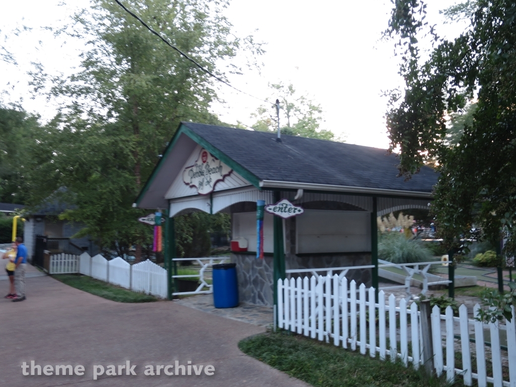Mini Golf at Lake Winnepesaukah