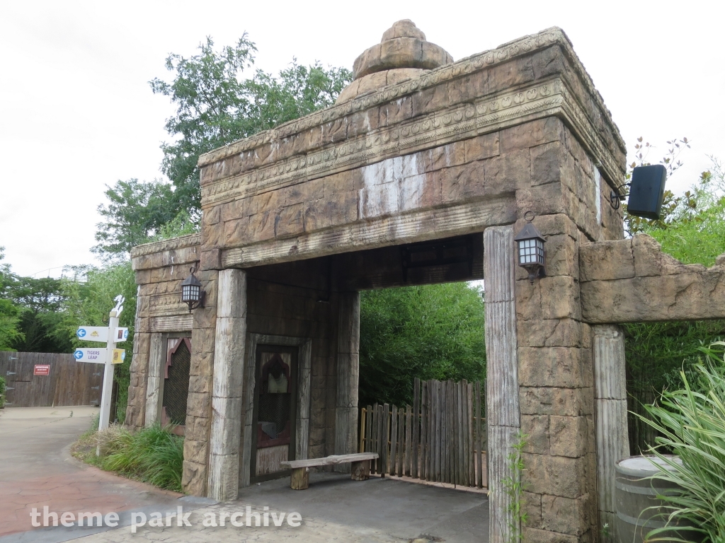 Golden Kingdom at Six Flags Great Adventure