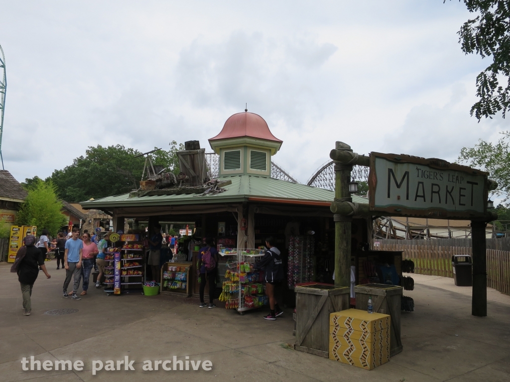 Golden Kingdom at Six Flags Great Adventure