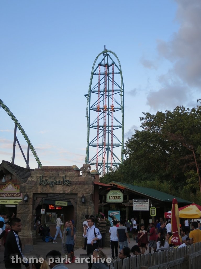 Zumanjaro Drop of Doom at Six Flags Great Adventure