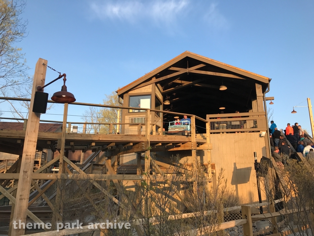 Mystic Timbers at Kings Island