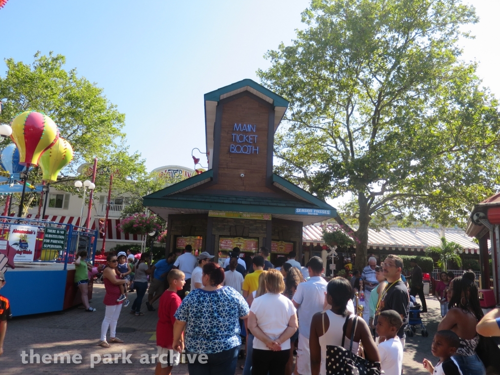 Misc at Adventureland NY