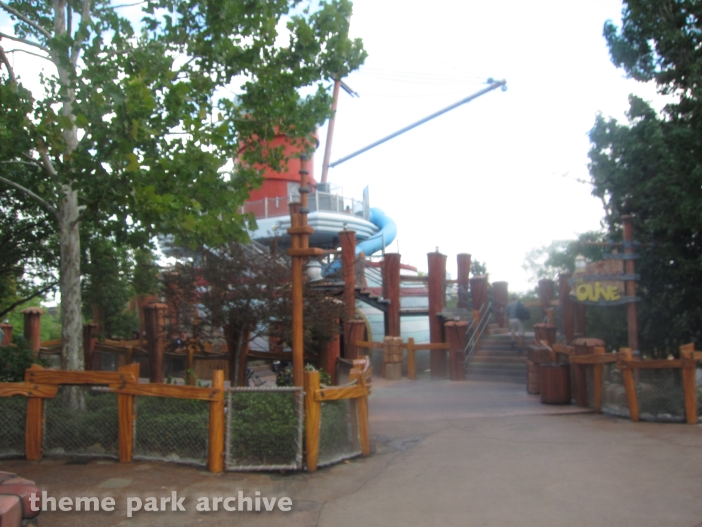 Popeye & Bluto Bilge Rat Barges at Universal City Walk Orlando